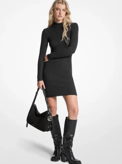 Robe côtelée à col cheminée en laine extensible