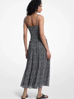 Robe smockée en georgette à imprimé abstrait